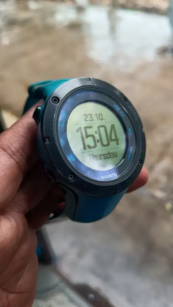 Suunto ambit 3 peak saphhire bekas
