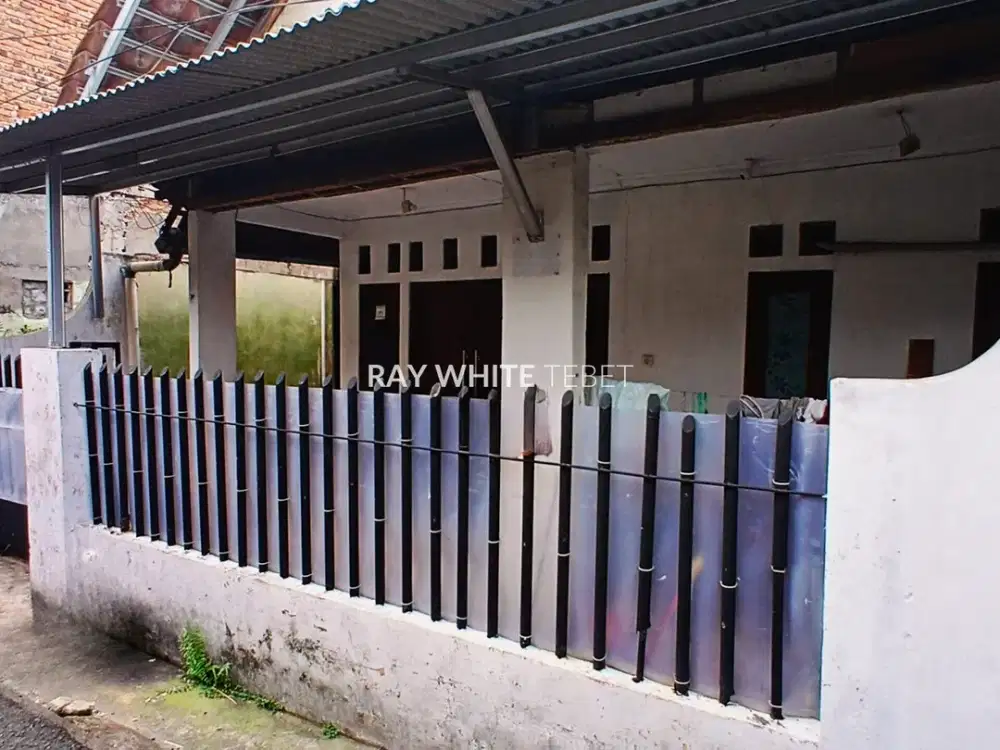 Dijual Rumah Hitung Tanah di Asem Baris, Kebon Baru - Tebet, Jakarta Selatan