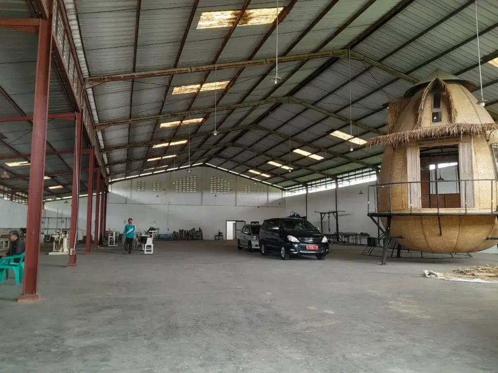 Gudang Luas Bagus Strategis Shm Siap Pakai Cikalong Wetan 5140/1500 M2