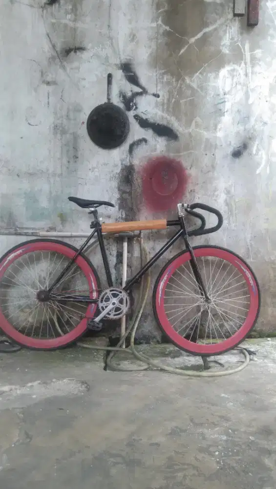 SEPEDA FIXIE BLACK