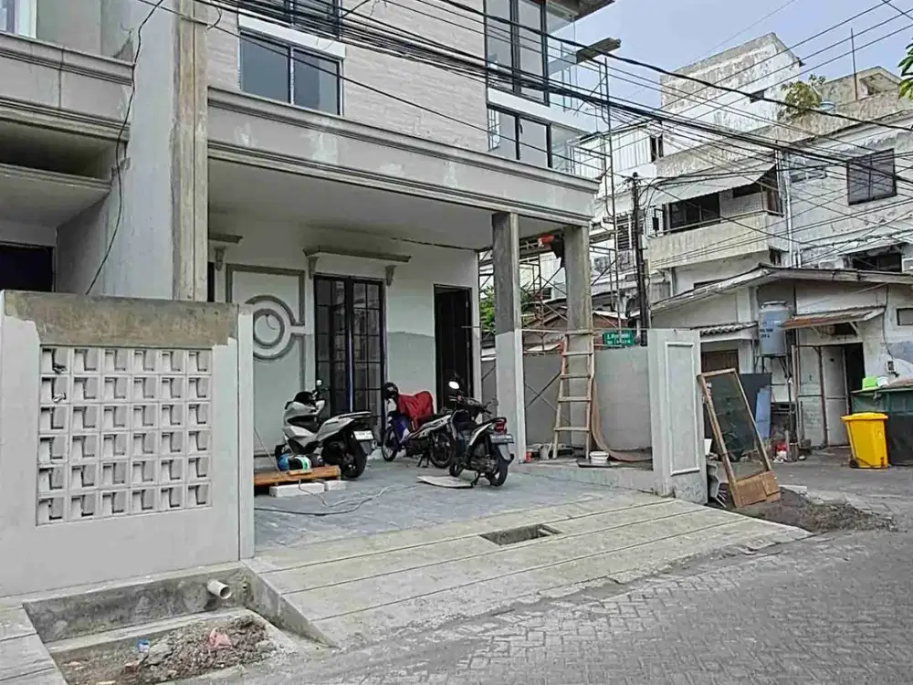 Dijual rumah baru gress posisi hook di Taman Pondok Indah