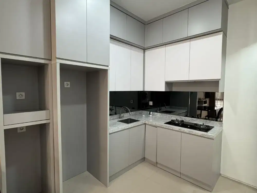 Dijual rumah 2 lantai siap pakai, furnish di Citra 8