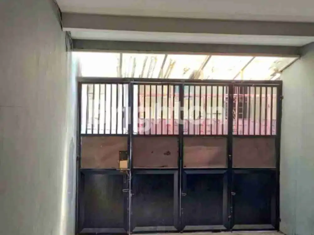 RUMAH PADEMANGAN BANGUNAN 2 LANTAI SHM BISA NEGO JAKARTA UTARA