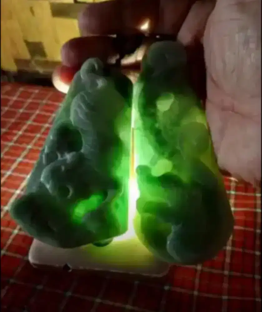 Batu ijo 3 pcs Giok Burma  Motif Bos