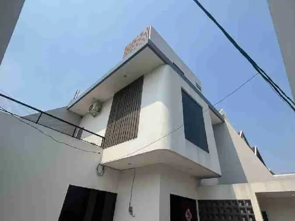 Dijual Rumah 2 Lt Hoek 10 x 10 m2 di Meruya Lt 100 m2 lb 115 m2 ada 2+1 kt 2+1 km full furniture siap huni! survei yuk!