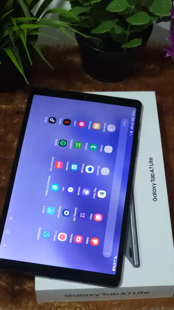 Samsung Tab A7 Lite Bisa Kartu