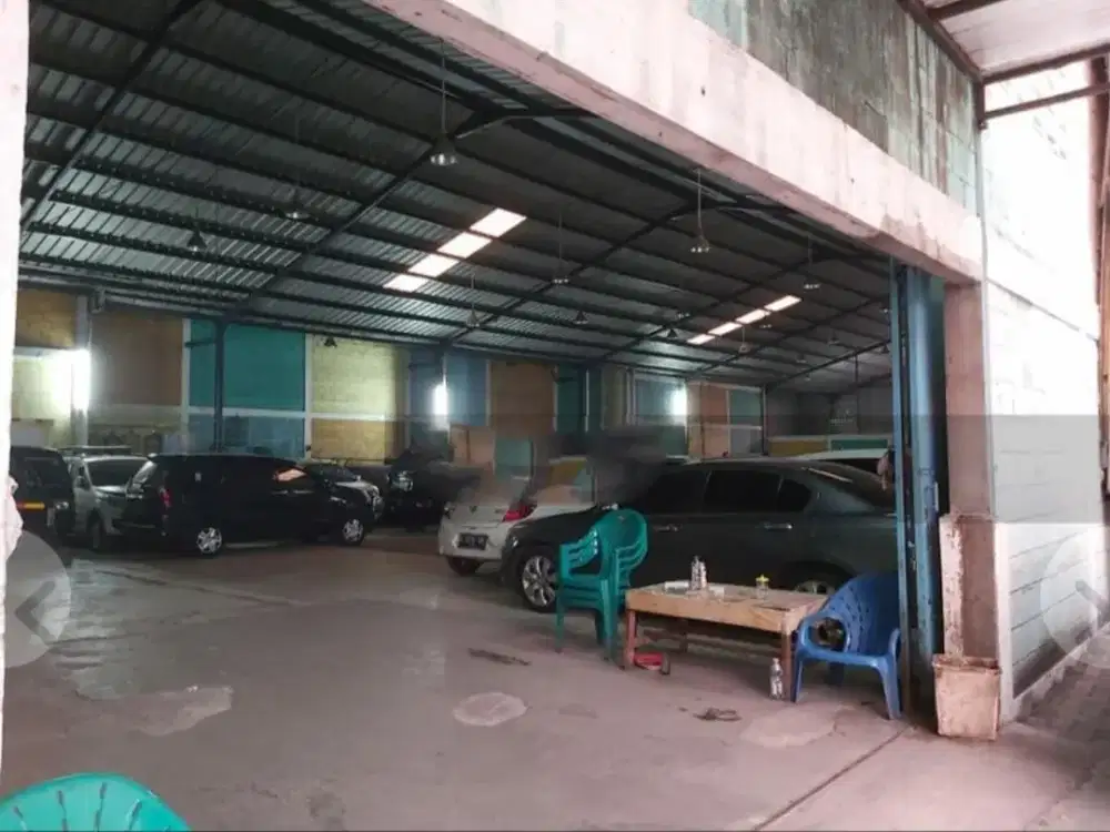 Bangunan komersil Teluk gong Raya luas 2200 m , murah