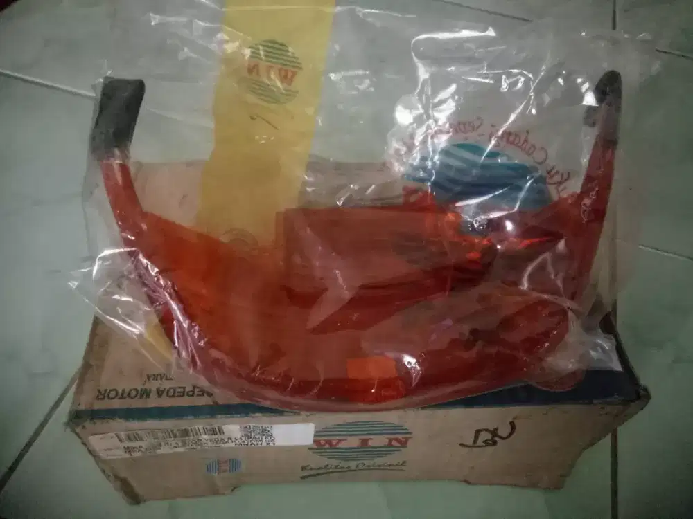 BARU MIKA LAMPU REM VEGA R 2004