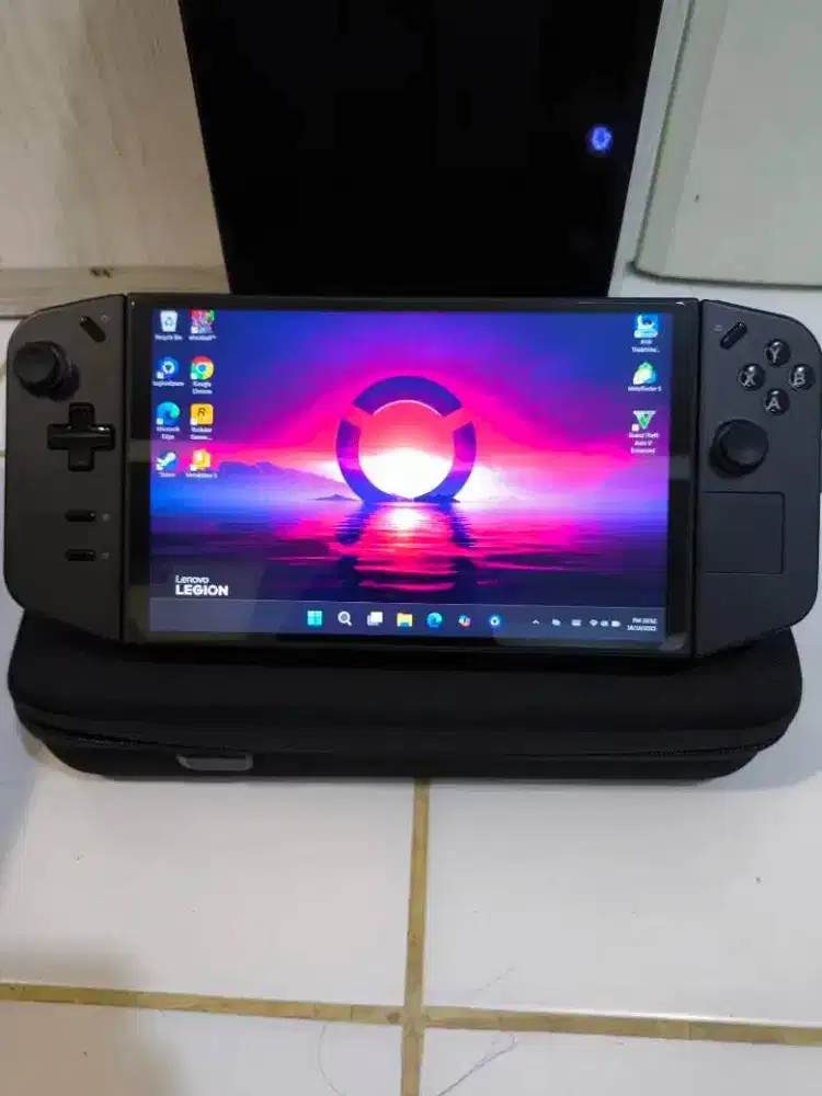 LENOVO LEGION GO AMD Ryzen Z1 Extreme 16GB 2TB GEN 4x