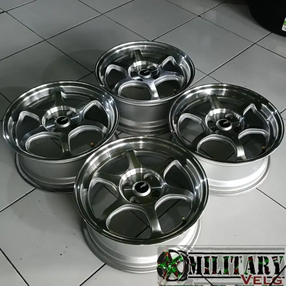 Advan R-6 Flowforming R15 Fullpolish