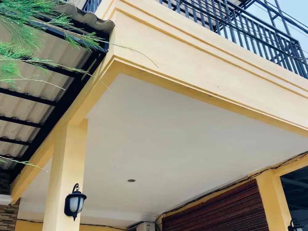 RUMAH MURAH  DI  TENGAH KOTA TANGERANG