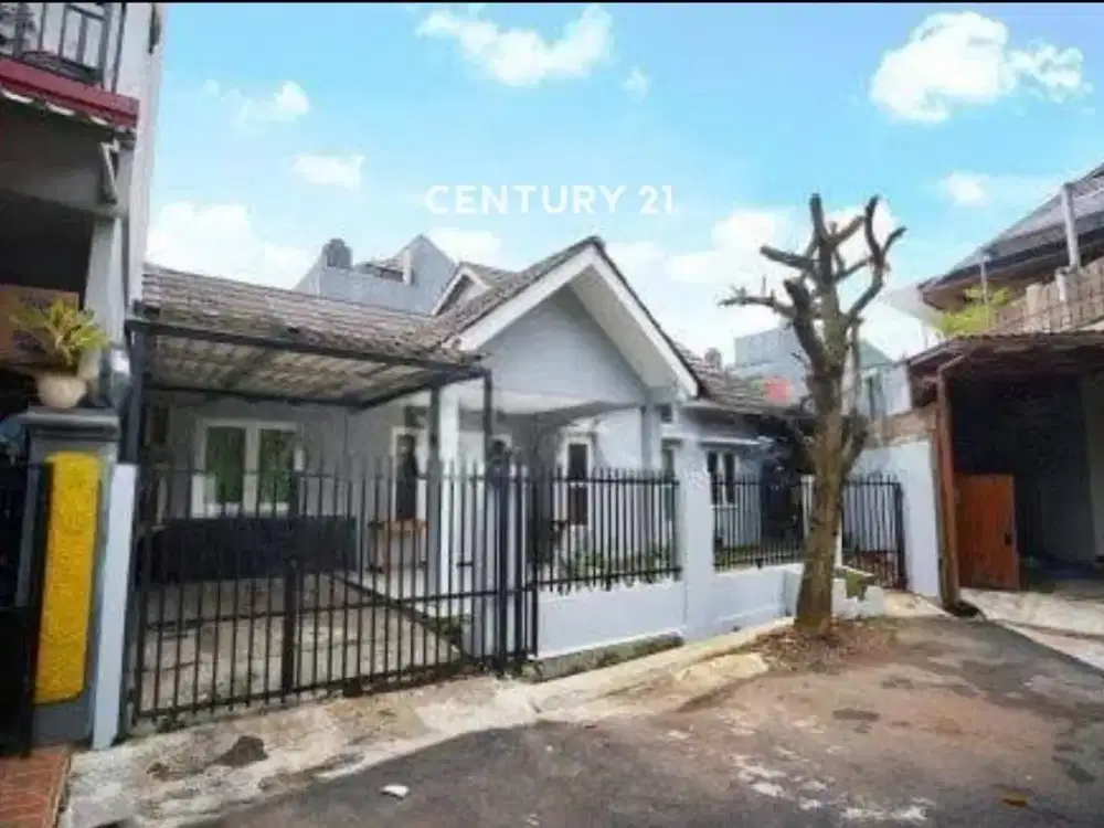 Rumah Dengan Tanah Luas Di One Gate Cluster