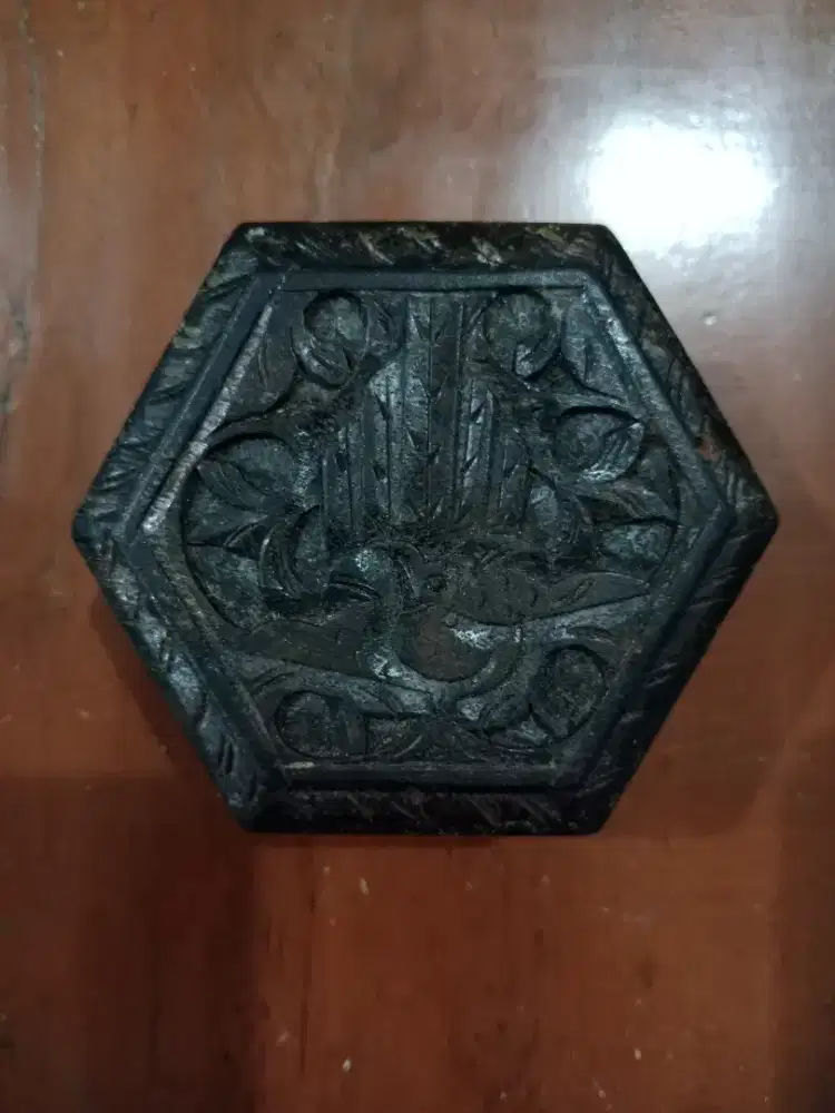 Kotak Ukir Kayu Segi 6