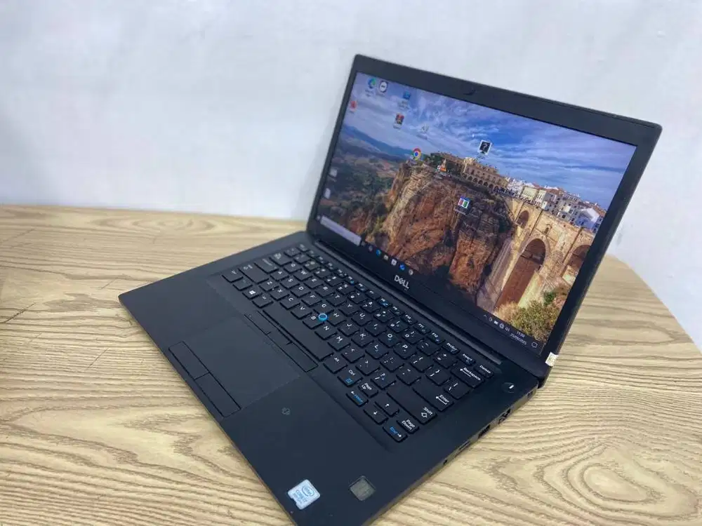 LAPTOP DELL LATITUDE 7490 INTEL CORE i7 DL-EC