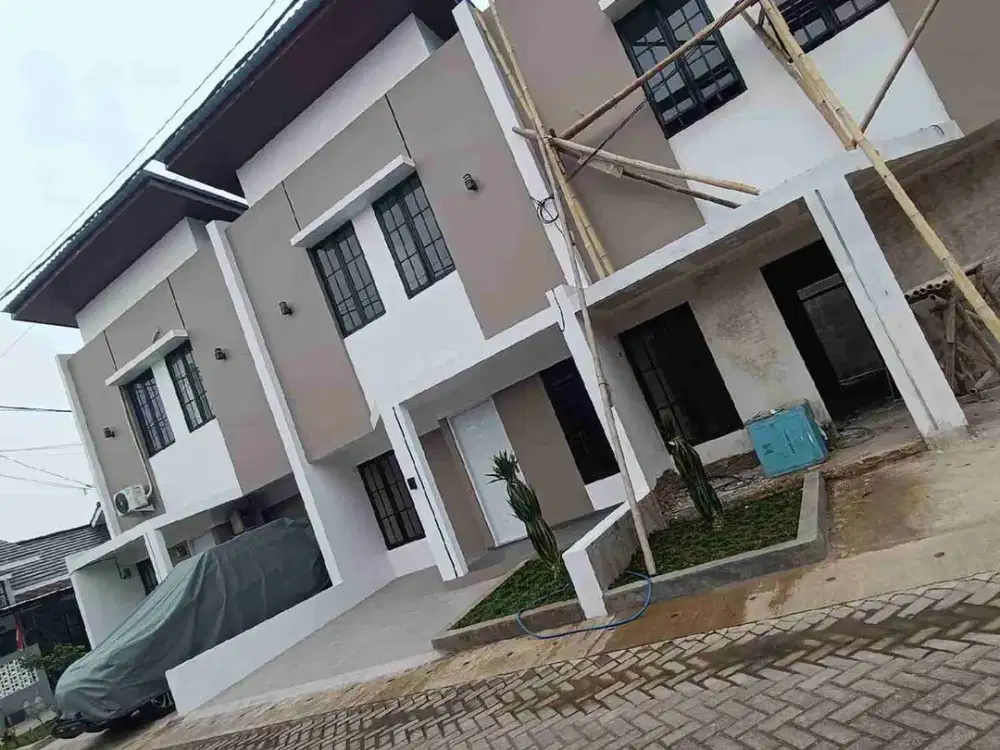 Dijual Rumah 2 Lantai Ke Grand Wisata 10 menit