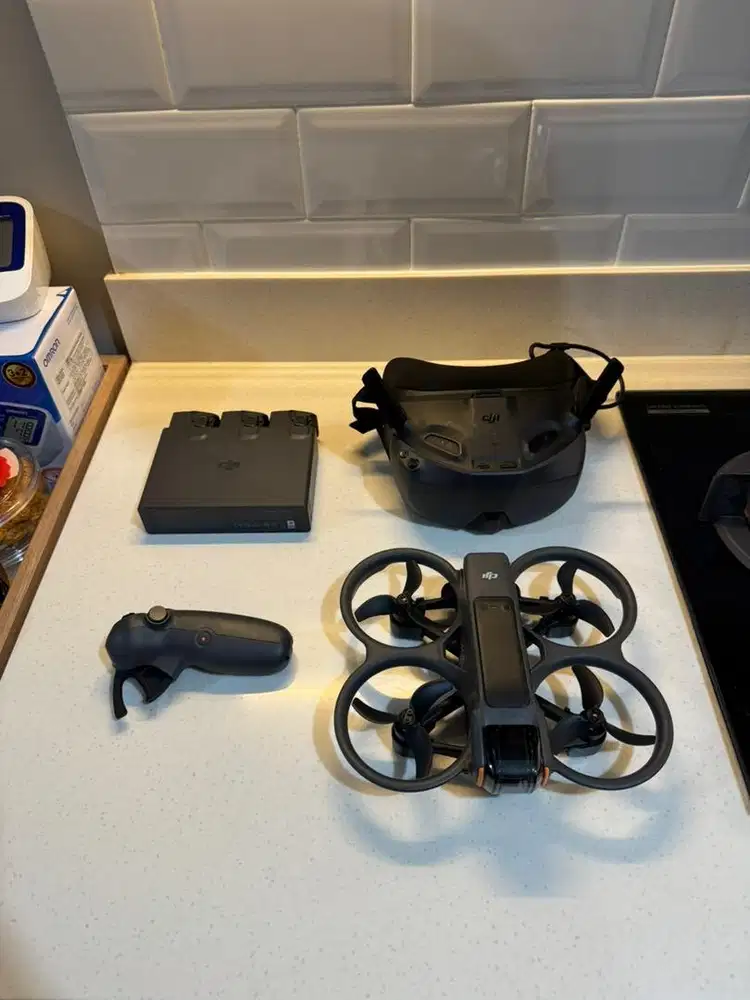 WTS DJI AVATA 2 NEW DENGAN 3 BATERAI COMBO GOGGLES N3 dan DJI RC3 FPV