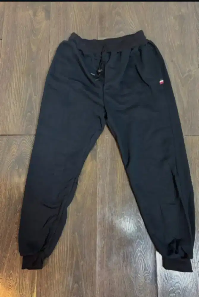 Celana jogger  2 pcs, free baju 1 random