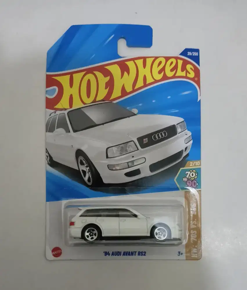 Diecast hotweels audi avant