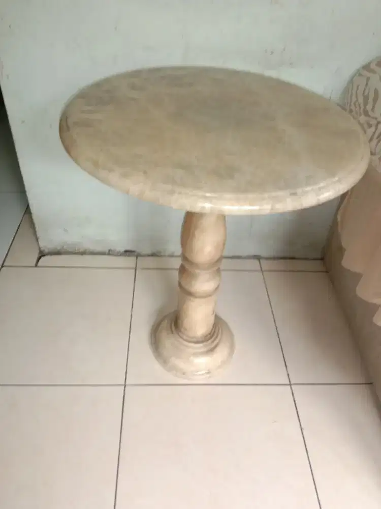 Meja marmer coffee table