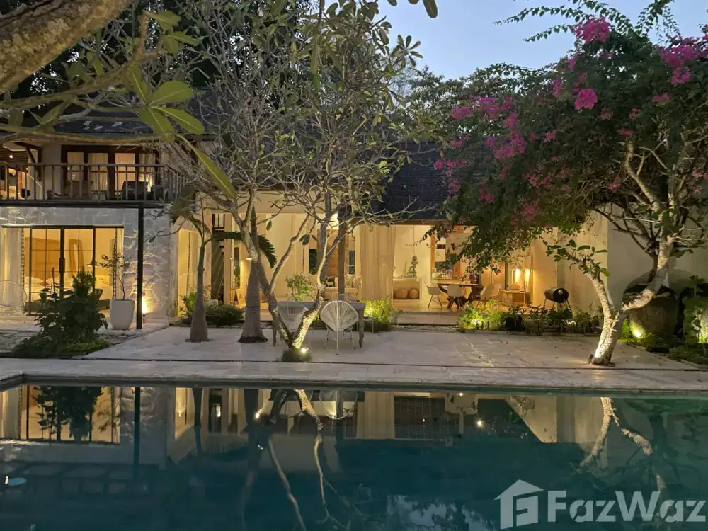 7 Bedroom Villa for sale in Kerobokan, Bali