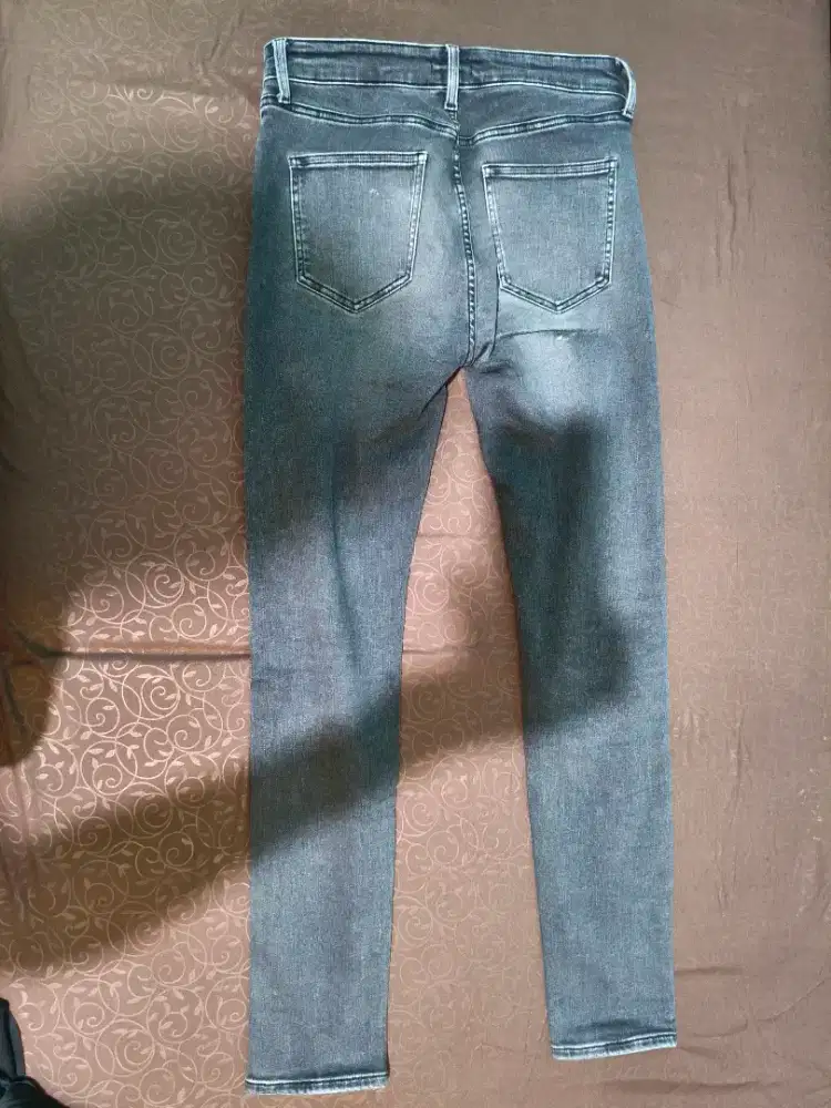 Celana Jeans uniqlo slim fit