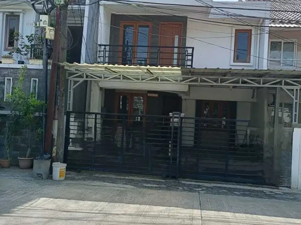 JUAL CEPAT RUMAH 2 LT MINIMALIS TERPELIHARA BAIK RAPI SIAP HUNI