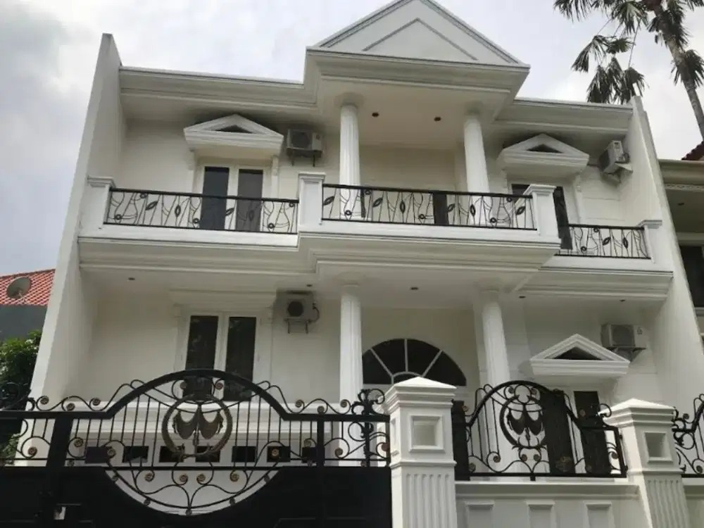 DIJUAL RUMAH GRAHA FAMILY SEMI CLASSIC MODERN SIAP HUNI