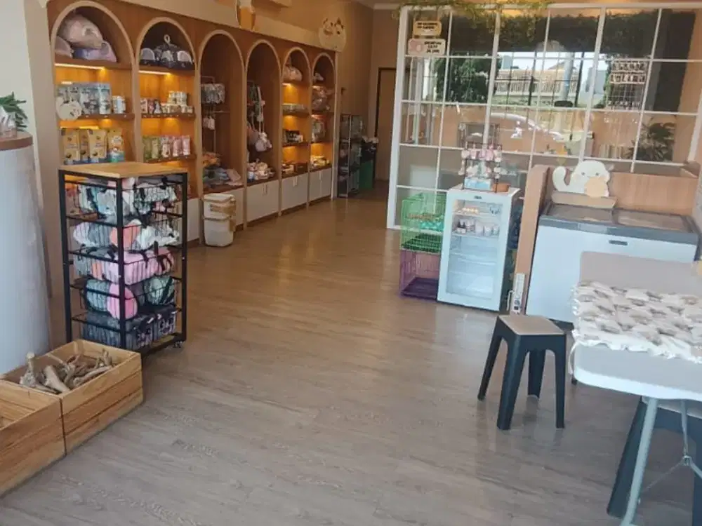 Disewakan Ruko Singgasana TERMURAH TERBAGUS Lokasi Strategis, Siapa Cepat Dia Dapat!!!