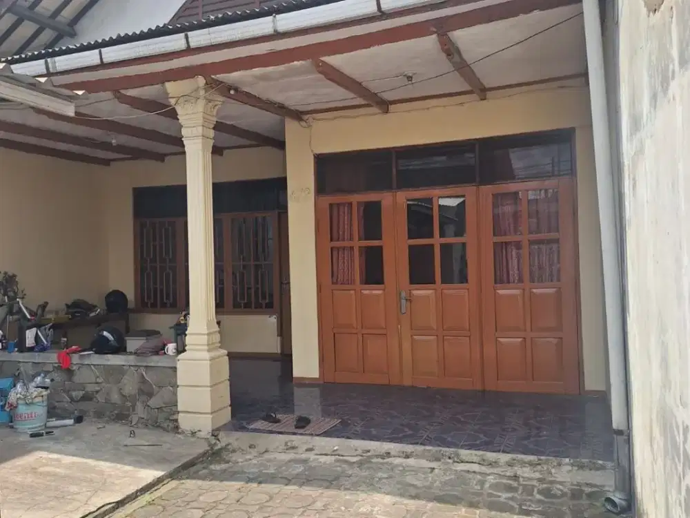 Dijual Rumah dan Ruang Usaha di Padalarang Raya Mainroad
