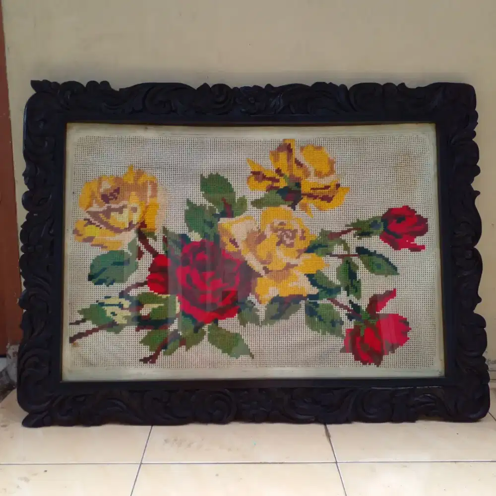 Lukisan bungan bingkai kayu jati ukir lama size 110x80