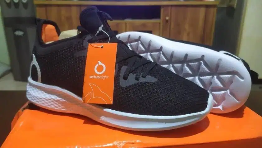 Sepatu Ortuseight Phyton Black/White