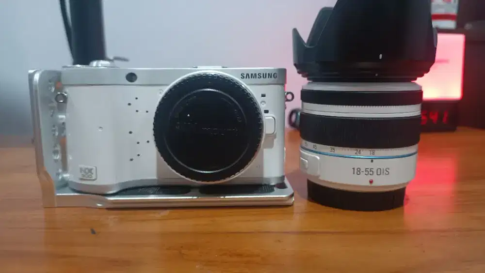 samsung NX300 camera mirrorless