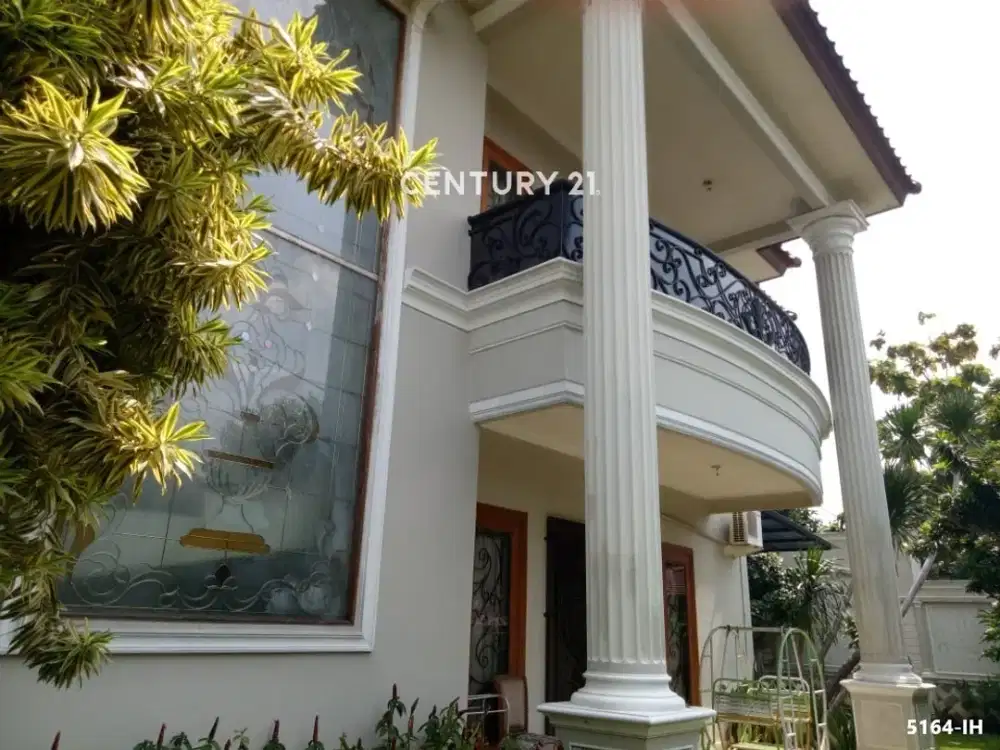 Rumah Klasik Harga Menarik Di Dalam Town House Pesanggrahan