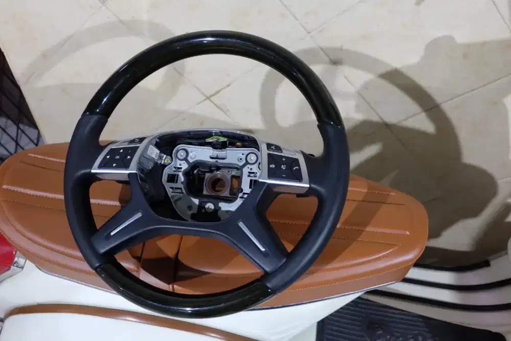 Jual Murah Part w204 c200 FL Steer wood,Headlamp kanan,Tabung knalpot,