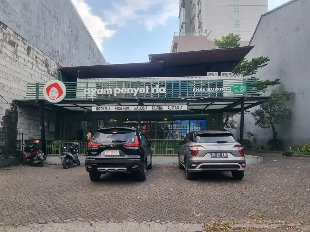 Bangunan resto 1 lantai di jl.boulevard panakkukang