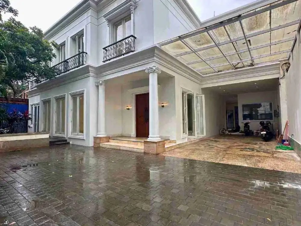 Dijual rumah siap huni
Jl Wijaya 1 (dekat pandor)
Kebayoran baru 

Area komersial
Spesifikasi : 

LT 555 m2
LB +/- 700 m2
(PBB LB: 450m2)
Lebar depan 21,5m

5 KT + 5 KM
2 lantai 
Lift
SHM
Hadap Timur 

Harga Rp 37M nego