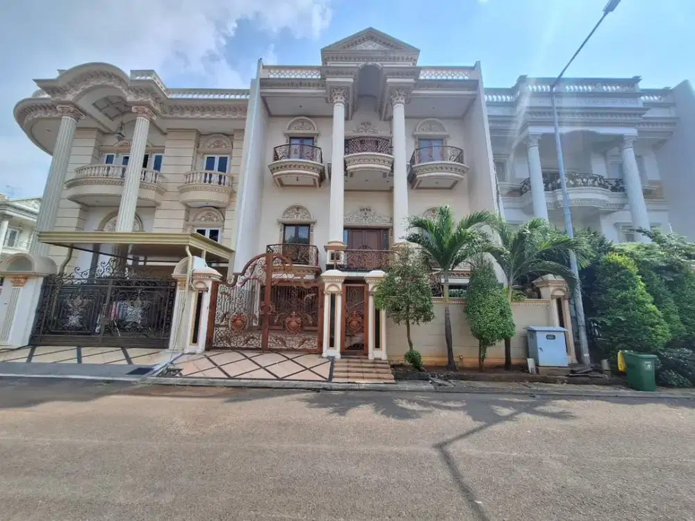 Harga Murah Rumah Mewah 3 Lantai di Bukit Gading Mediterania Kelapa Gading