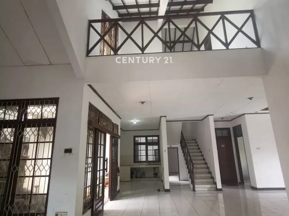 Rumah Besar Luas 1141m Di Jatiwaringin Jakarta Timur