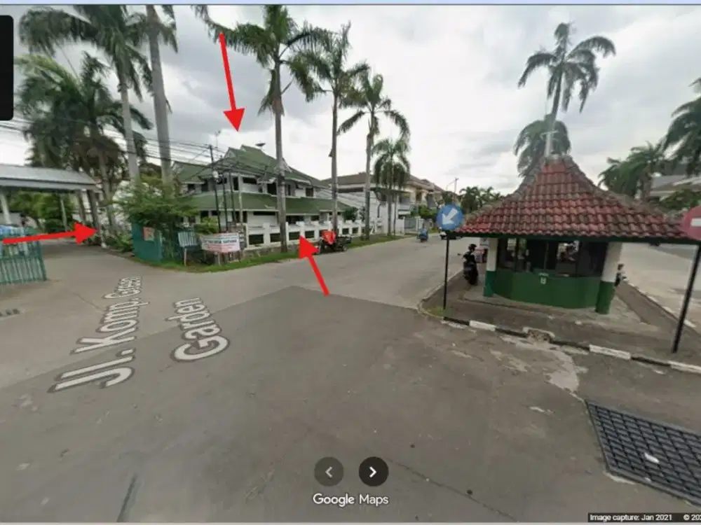 TERMURAH & SUPER STRATEGIS, Rumah Mewah 800m2 di BOULEVARD & Hoek Green Garden HANYA 13,5M