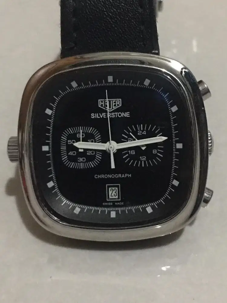 Jam TAG HEUER Quartz