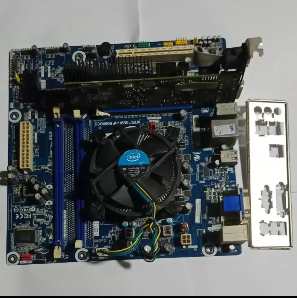 Paket mobo lga 1156 + i7 860 + fan + vga
