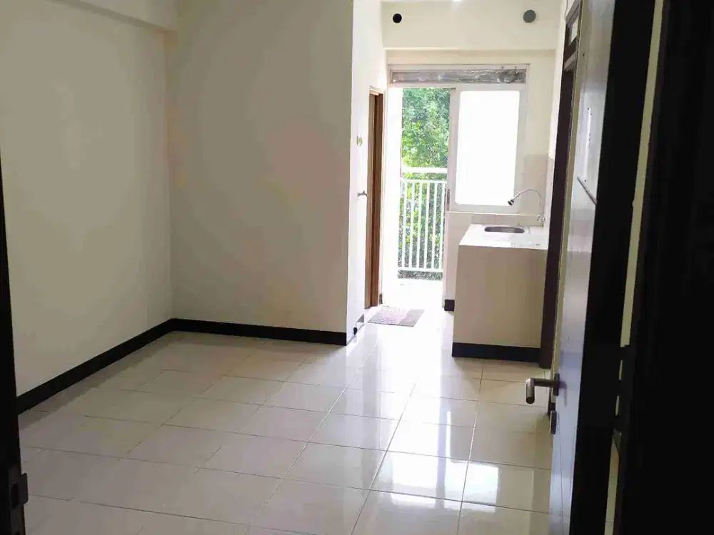 Apartemen lantai rendah dengan lokasi strategis Pondok Bambu