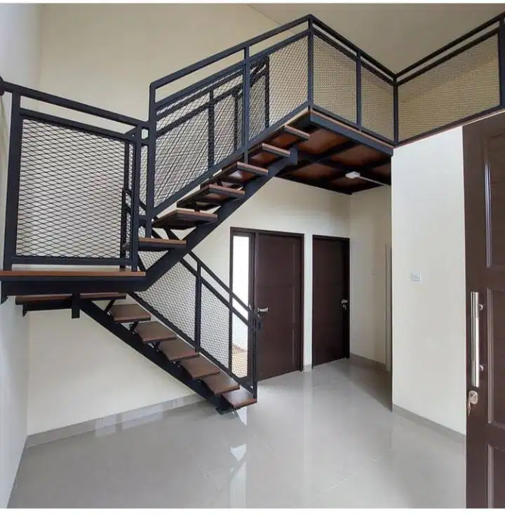 tangga rebah pijakan kayu bahan kokoh bergaransi