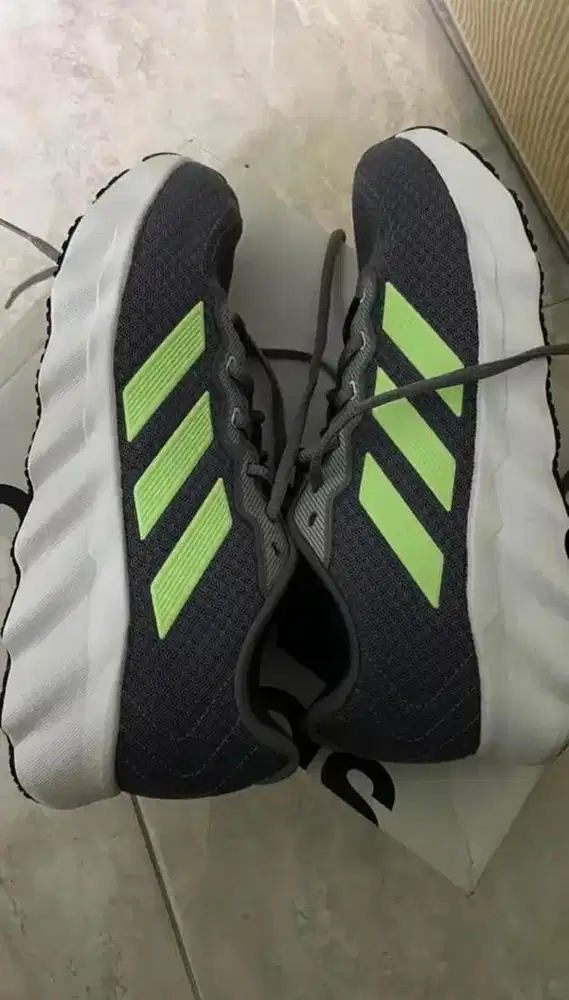 Adidas Running Shoes Switch move grey light green size 411/3 = 26cm