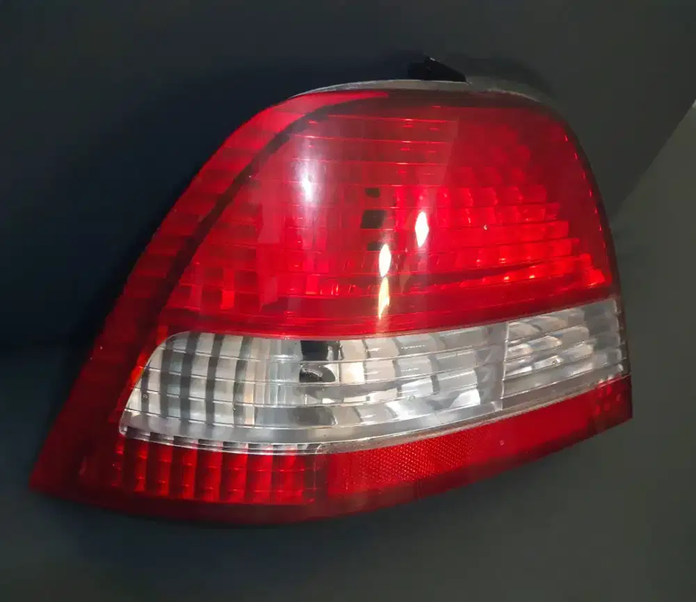 LAMPU BELAKANG / STOP LAMP 1 SET HONDA CITY Z SX8 TH 1997 2000