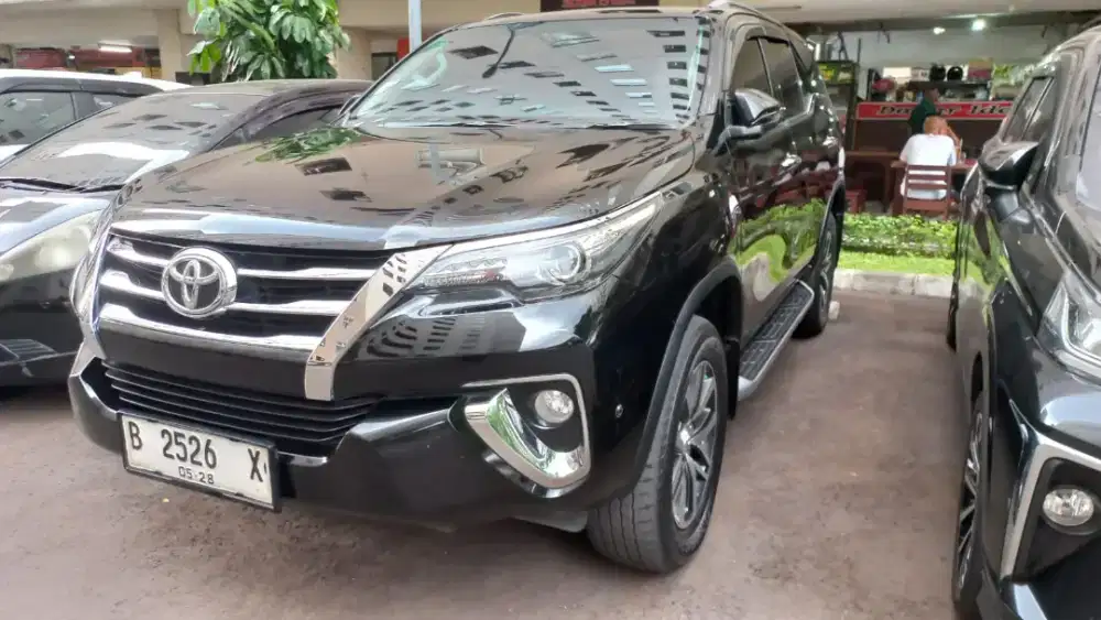 B.U CASH! Fortuner VRZ 2.4 A/T Diesel 2019/2020 Km70Rb