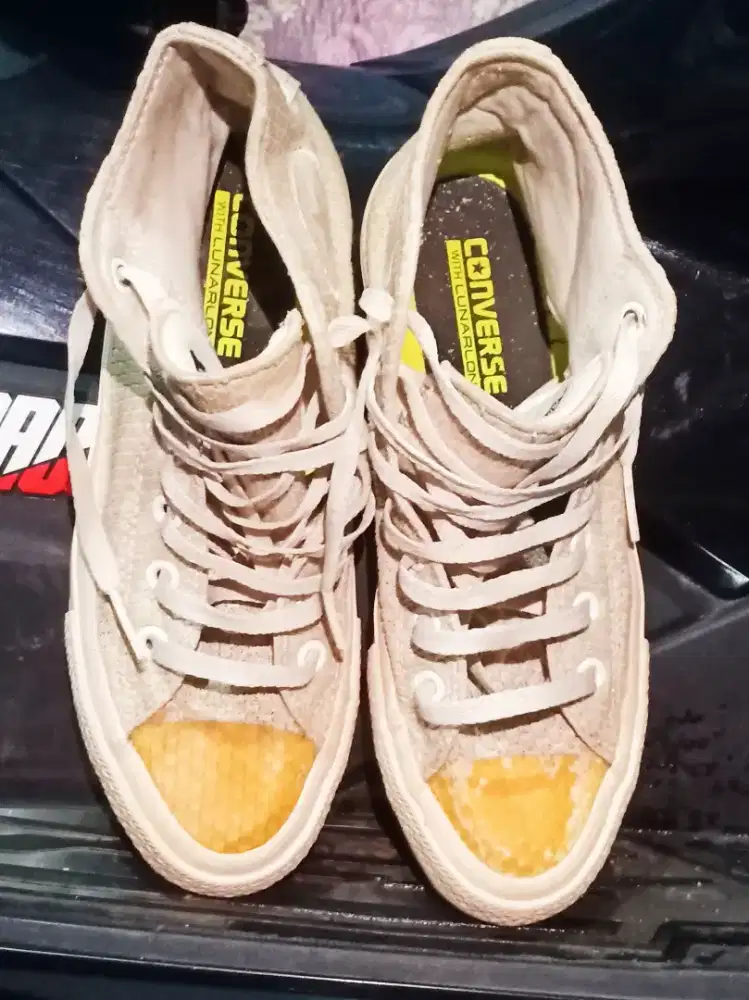 Sepatu second wanita. Converse All Star ORIGINAL Size 39/40.