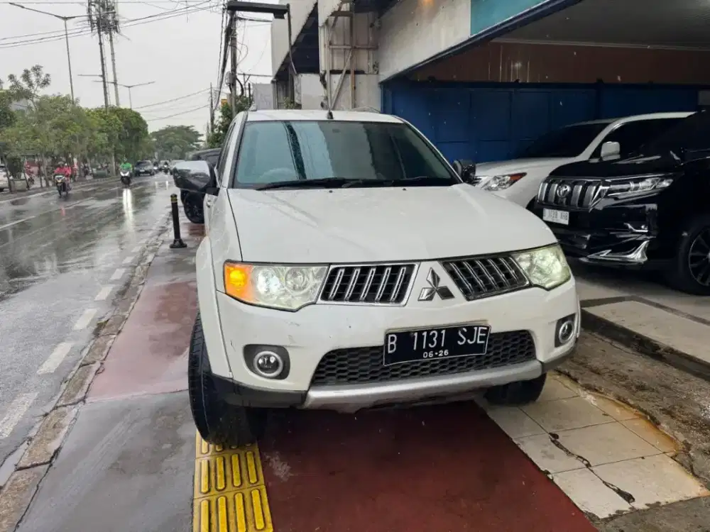 Mitsubishi pajero sport diesel exceed th 2011 AT