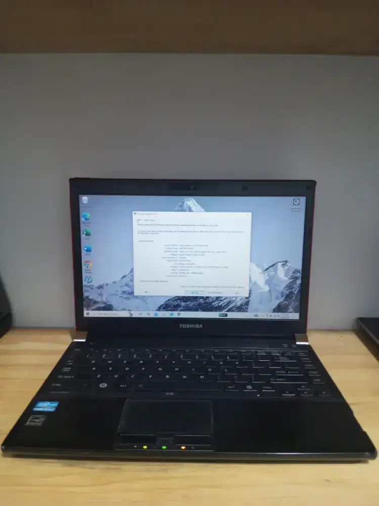 TOSHIBA R830 core i7 - 2620M RAM 8GB SSD 128GB Led 13.3  3 jam,