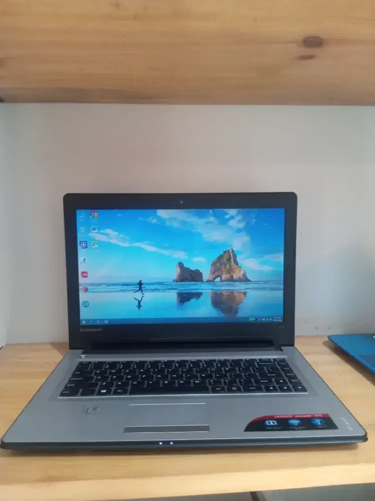 Lenovo Slim Ideapad 300 Intel N3150 (4CPU) DDR 8GB SSD128GB 14  4 Jam